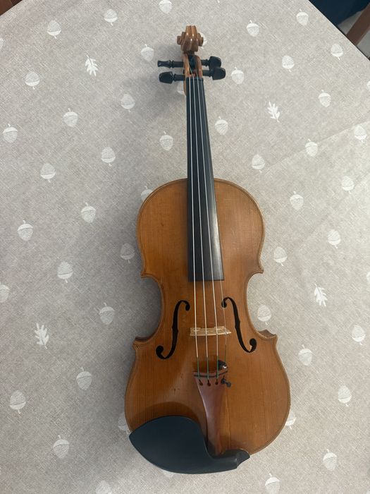 Violino checo/alemão c. séc. XIX/XX - cópia de modelo Amati