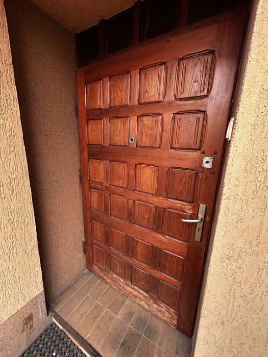 Drzwi zewnętrzne dębowe wraz z framugą