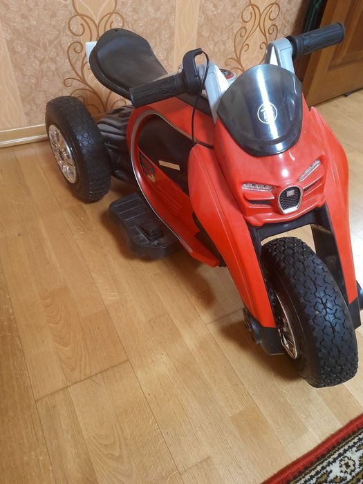 Продам дитячий електромотоцикл