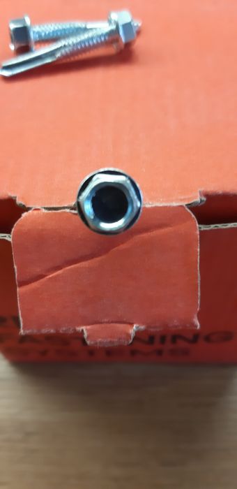 Саморезы по металлу с буром