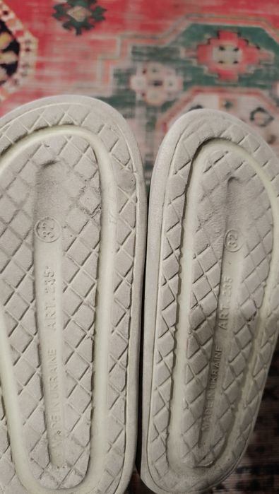 Віддам взуття на дитину