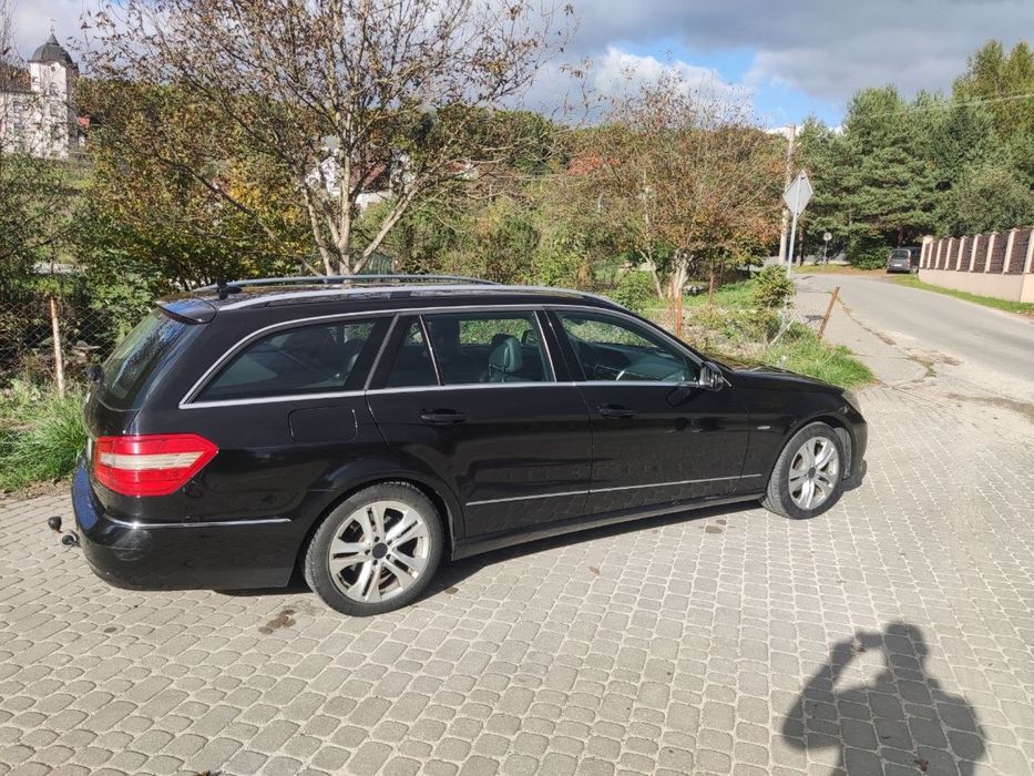 Продам Mercedes E200 2011р