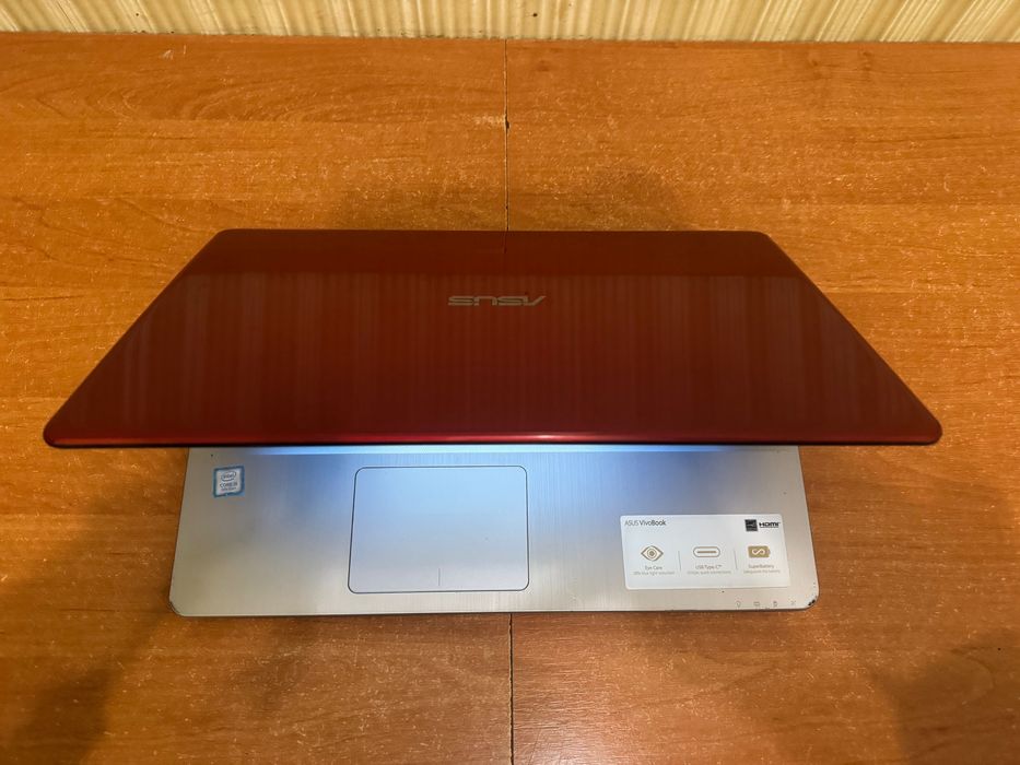 Ноутбук Asus R542U core i5 8gen