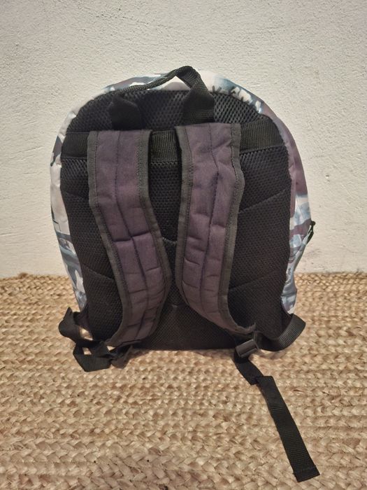 Mochila skate para jovem