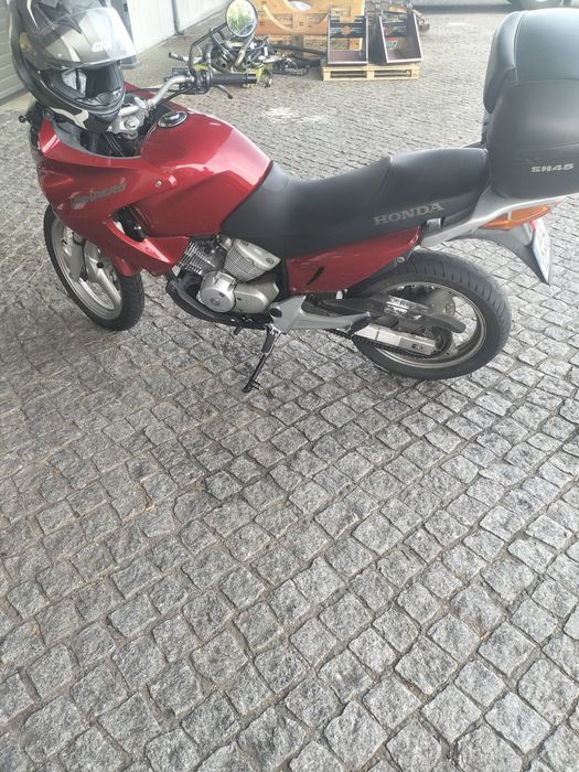 Vendo Honda Varadero 125