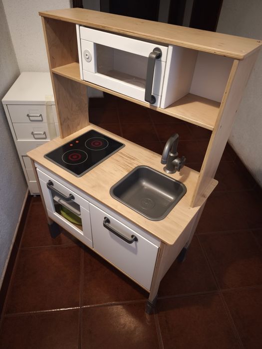 Cozinha IKEA criança
