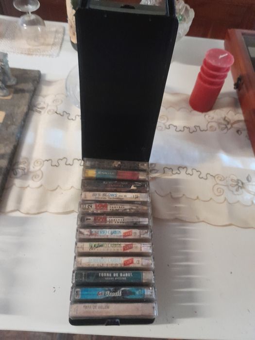 Cassetes de audio e estojo
