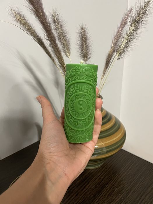 Свічка воскова зелена Інь та Янь