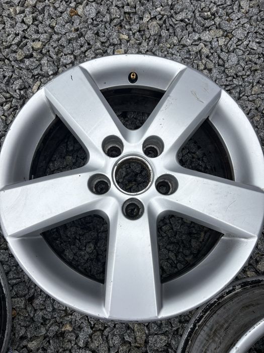 Felgi aluminiowe passat b7