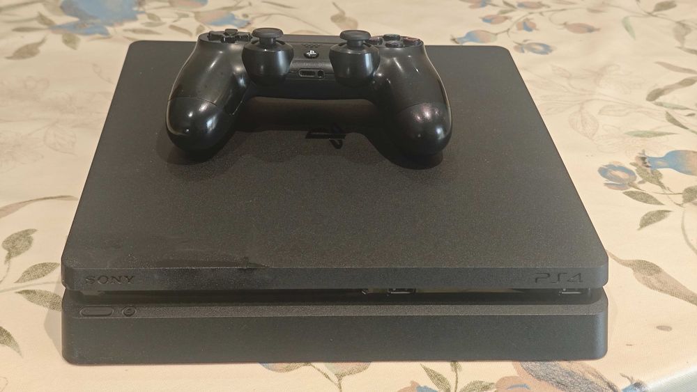 Playstation 4 Slim Avariada + Comando