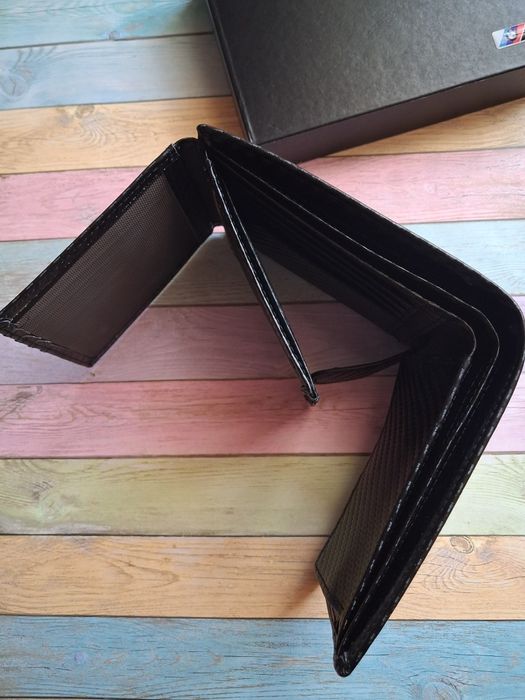 Modny pojemny portfel