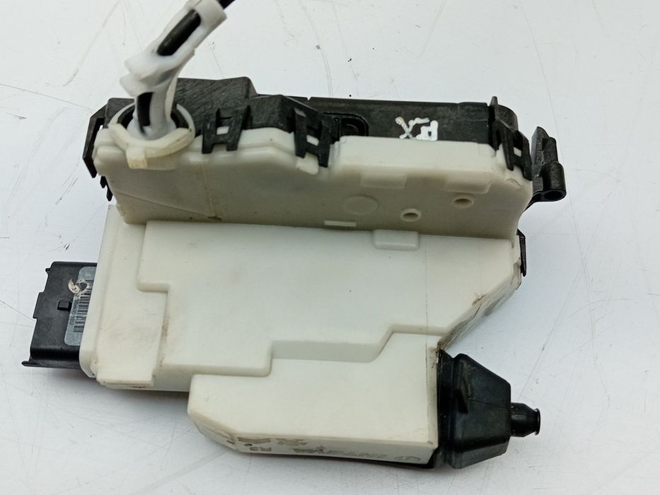 Fechadura / fecho porta trás direito CITROËN Berlingo (K9)