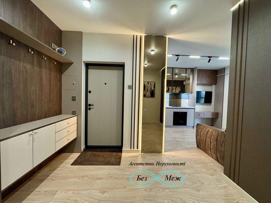 Дизайнерська нова 2к квартира Софія Резиденс