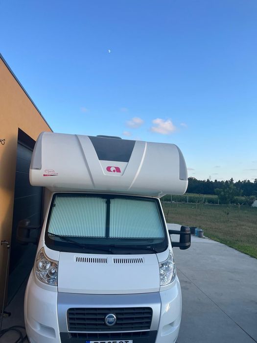 Autocaravana  Fiat Adria 5 lugares viagem/6 dormidas 2.3 Multijet - 2010
