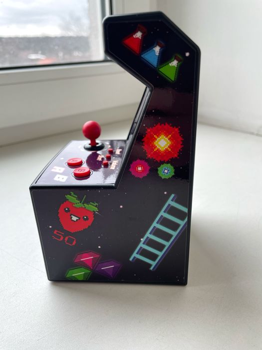 Новый портативный игровой мини-автомат от компании orb gaming