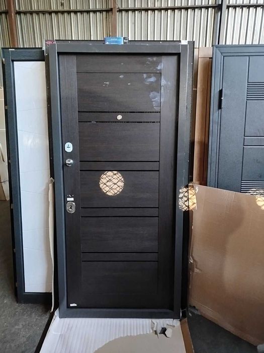 Двері вхідні УЦІНКА!!!