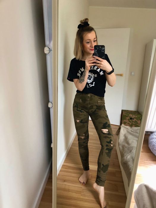 Spodnie jeansy moro Bershka rurki XS 34