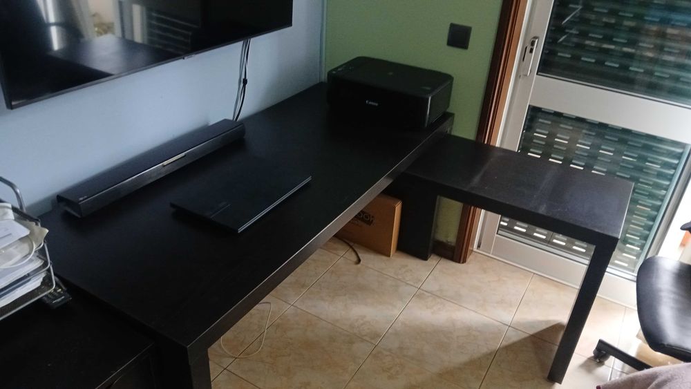 MALM Secretária c/painel extraível, Preto, 151x65 cm