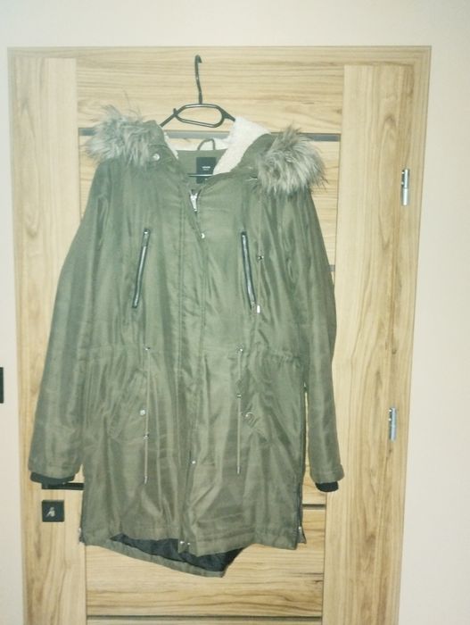 Kurtka zimowa z kapturem