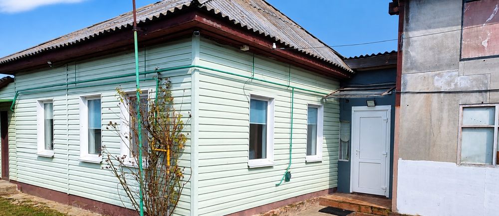 Будинок біля міста