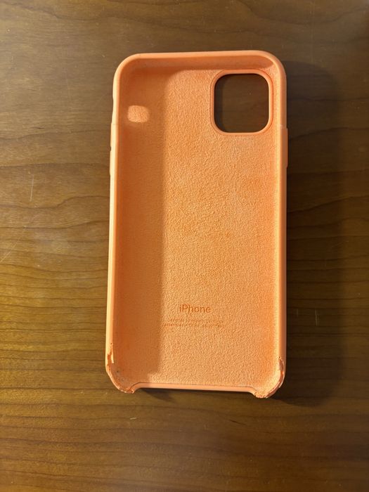 Capa IPhone 11 original da Apple laranja usada