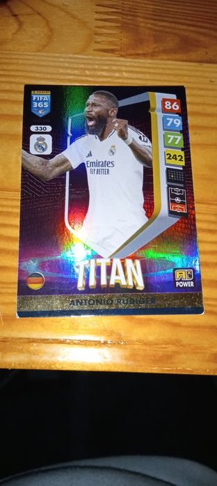 Nowa niezniszczona karta piłkarska AdrenalynXL 2025. Antonio Rudiger.