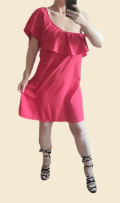 Sukienka czerwona hiszpanka 40/42 krótka
