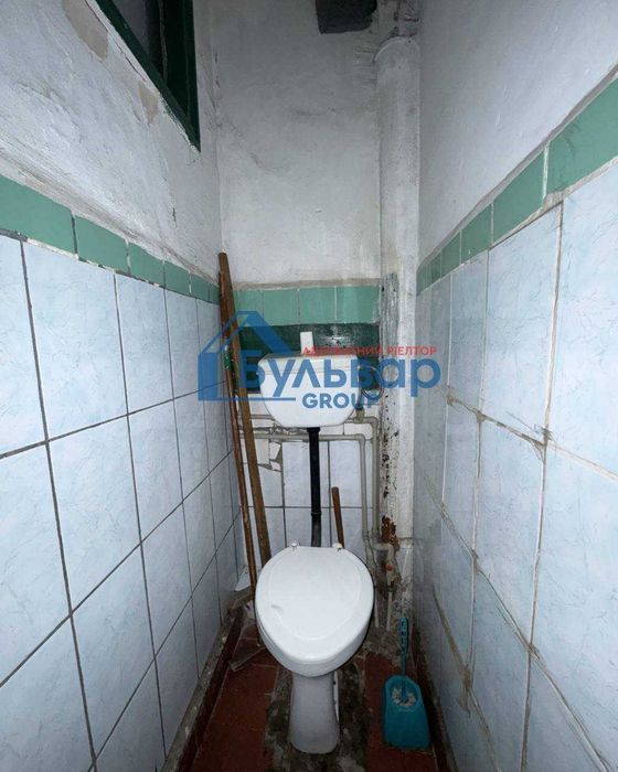 Кімната 12м2, блочного типу, Київська площа