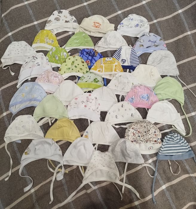 Дитячі шапочки для новонароджених Детские шапочки для новорожденных