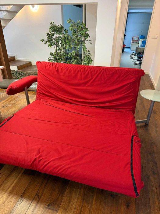 sofa cama Ligne roset com mesa apoio