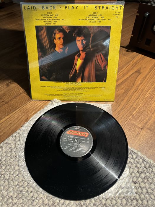 Продам платівки Laid Back - Play It Straight LP
