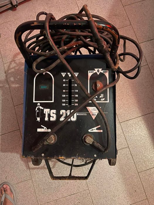 Aparelho de soldar bifasico