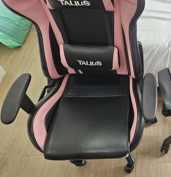 Cadeira gaming talius rosa e preto