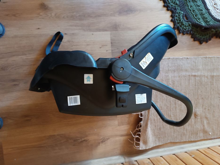 Дитяче автокрісло  (0–13 кг)