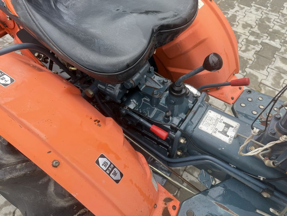 Японський трактор Kubota B6001