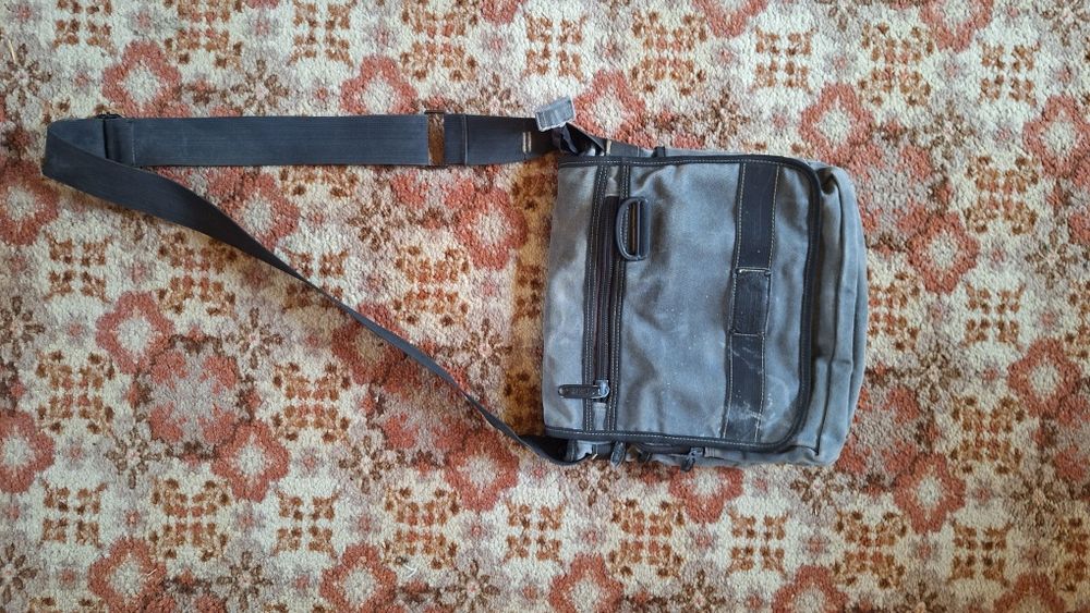 Сумка через плечё