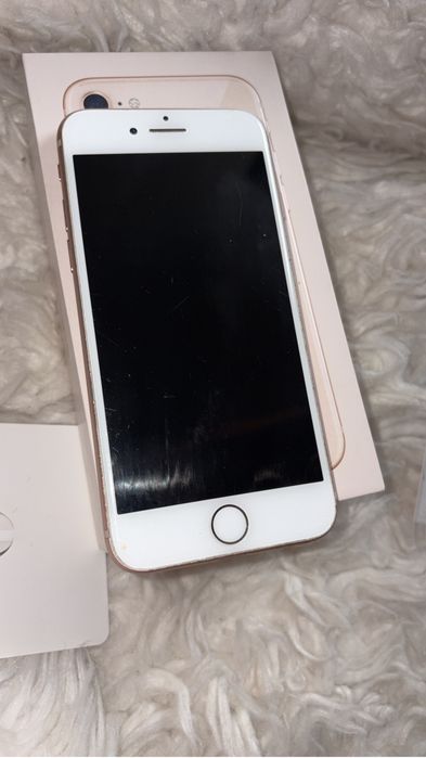 Iphone 8  rose gold 64 GB