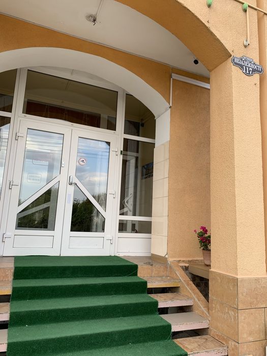 Студія, подобово, центр. Кіцмань, з документами