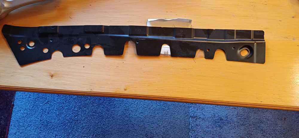 Продам боковую панель Volkswagen id 4