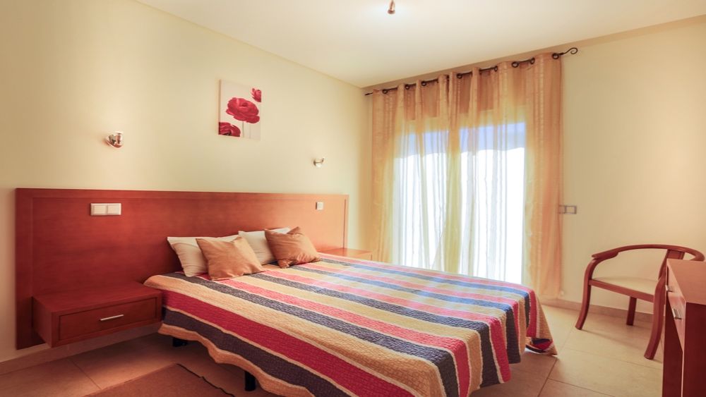 Moradia M4 c/ Piscina p/ Férias. Albufeira-Algarve.