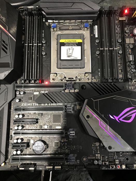 Материнська плата Asus ROG Zenith Extreme X399 Socket STR4(Threadrippe