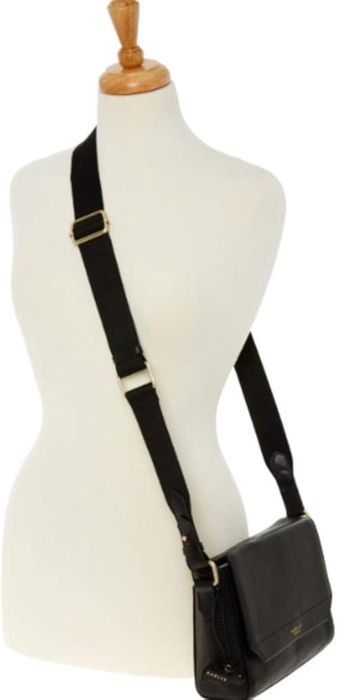 Чорна шкіряна сумка через плече Radley