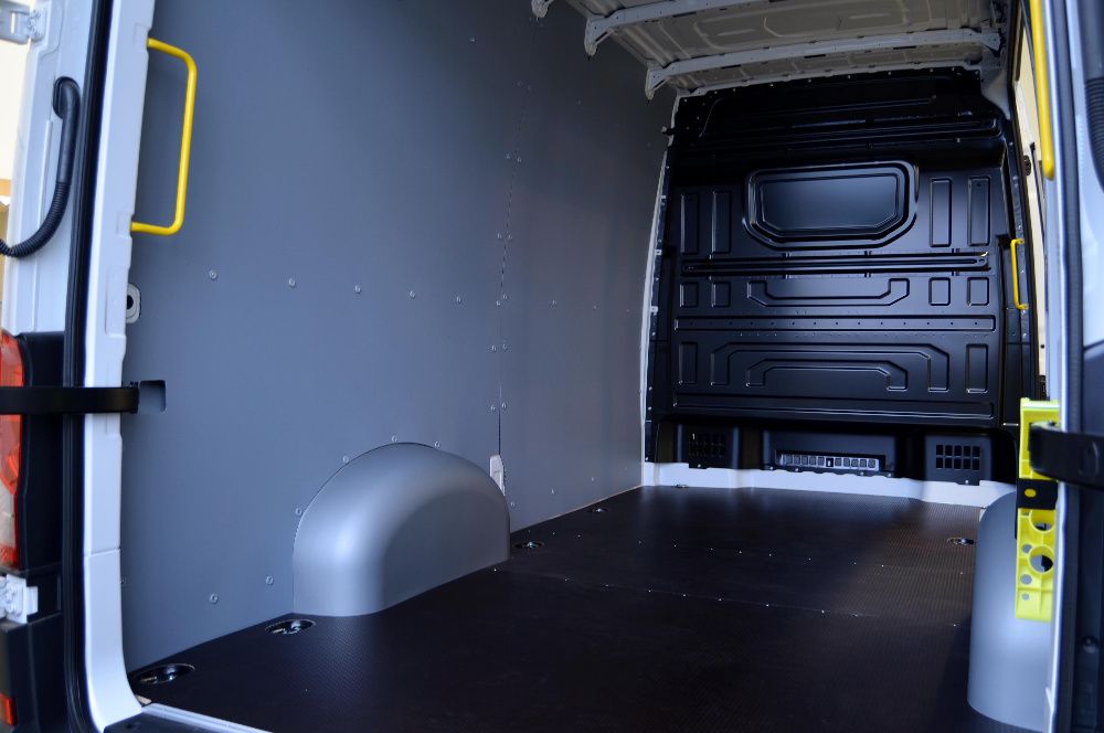 Volkswagen Crafter / MAN TGE - ZABUDOWA BUSA - Podłoga sklejka 9mm !!