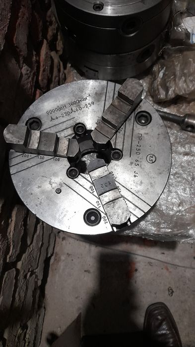 Патрони токарні від 130 до 315мм.