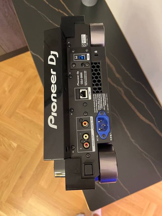 Multiplayer Pioneer DJM-A9