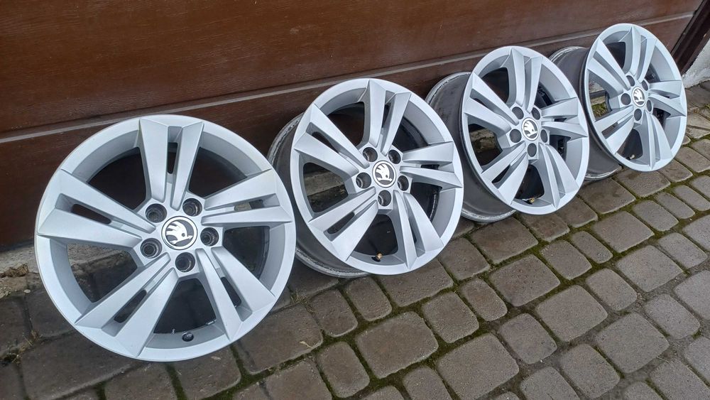15" Alufelgi 5x100 vw polo golf fox BORA new beetle ibiza fabia rapid