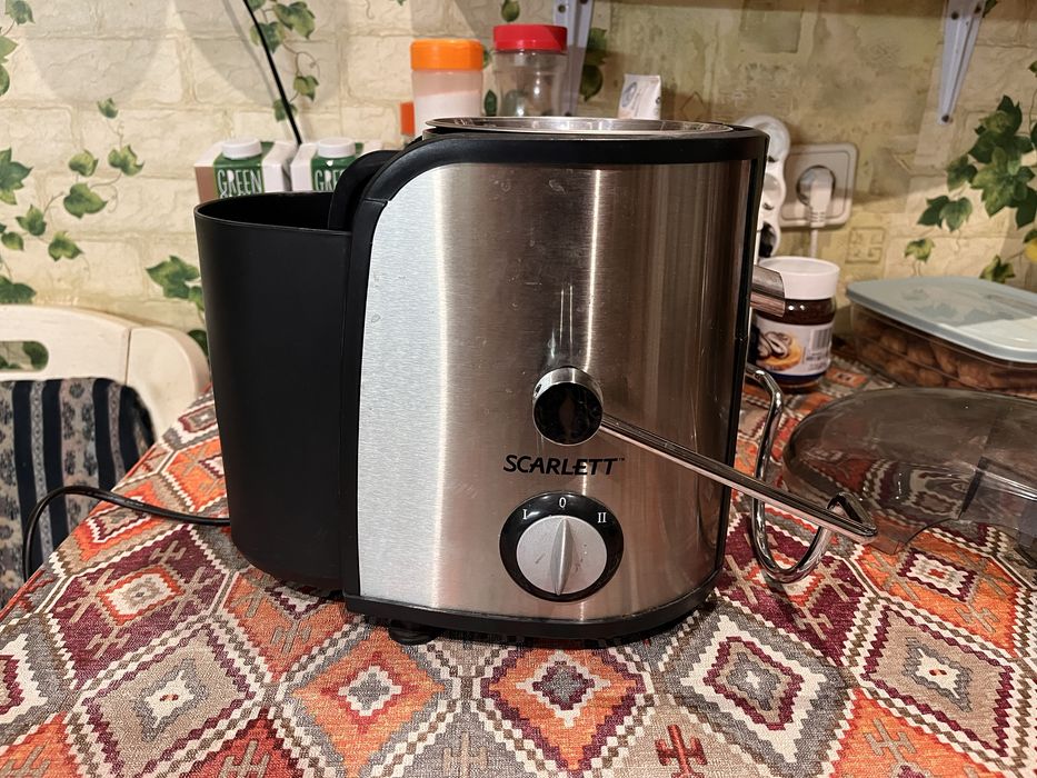 Соковижималка Scarlett SC-014