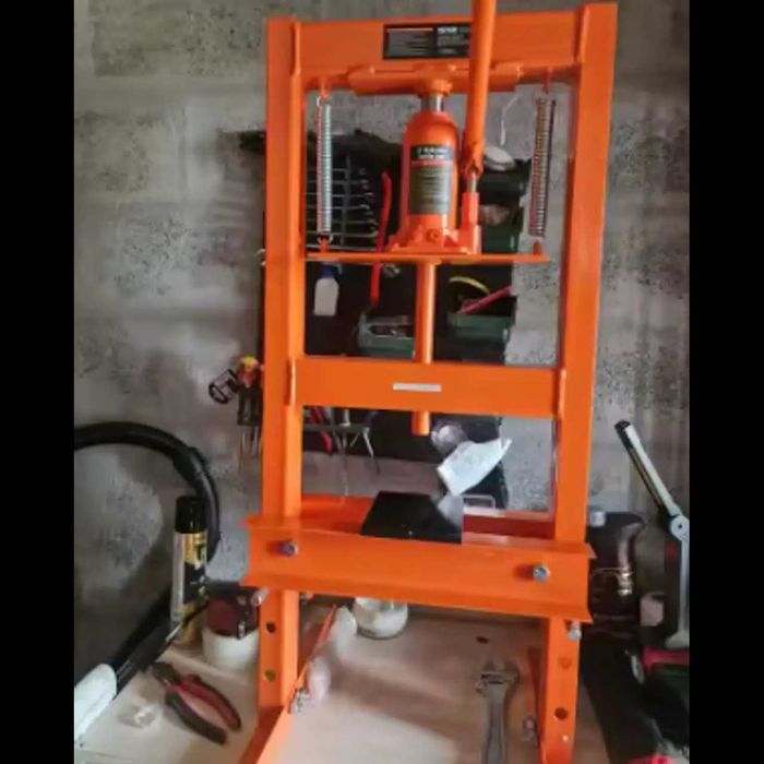 D19-Prensa hidráulica 6 toneladas Ajustável com Placas