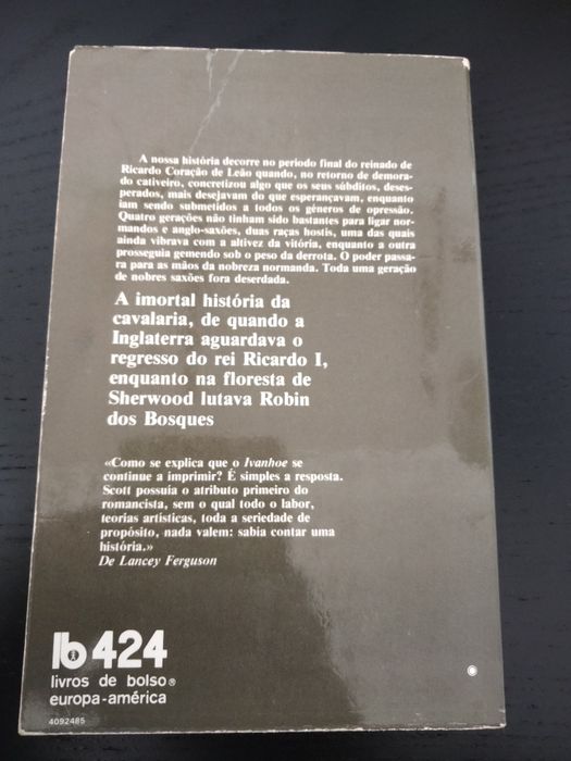 Livro 'Ivanhoe' de Sir Walter Scott