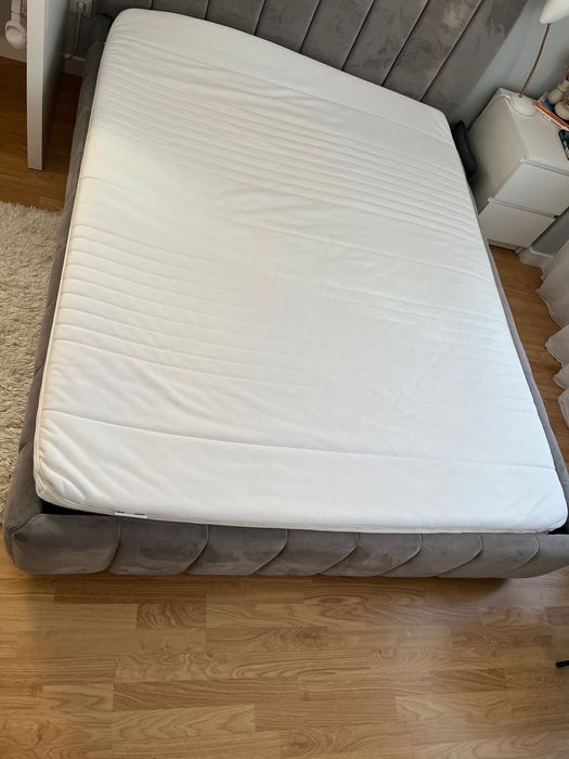 Colchão / Sobrecolchão / Mattress toppers